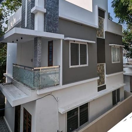Azure Home Stay Kochi Bagian luar foto